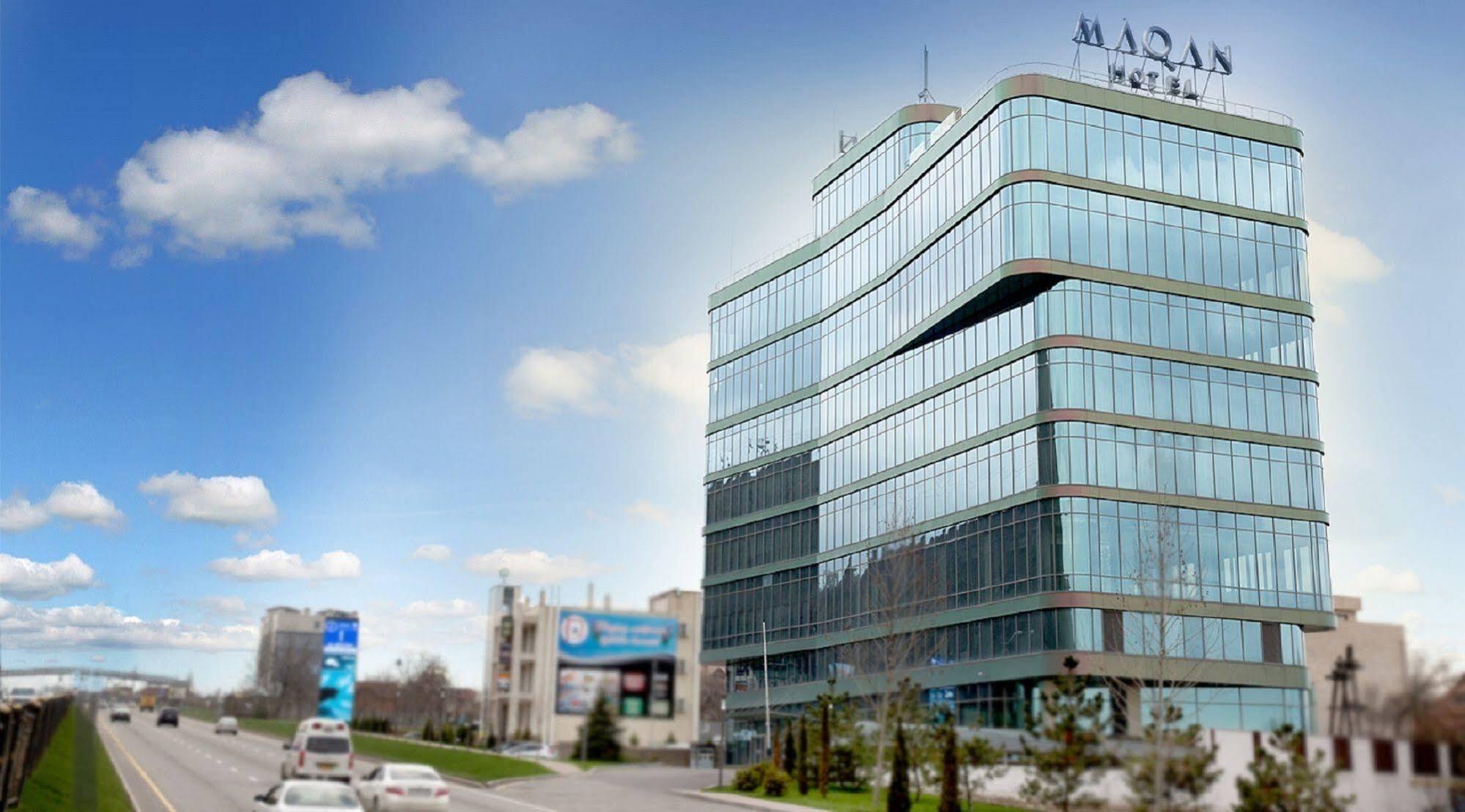 Maqan Hotel Almatý Exterior foto