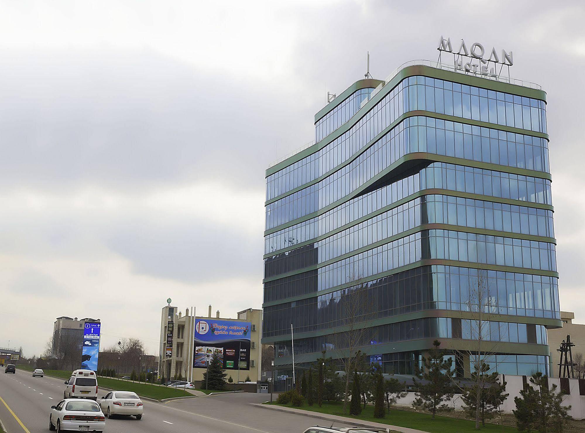 Maqan Hotel Almatý Exterior foto